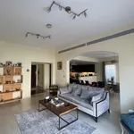 Rent 4 bedroom house of 649 m² in Dubai