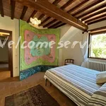 Rent 5 bedroom house of 260 m² in Todi