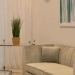 Rent 3 bedroom apartment of 123 m² in Παλαιό Φάληρο