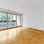 Rent 4 bedroom apartment of 109 m² in Geneva