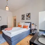 Rent 1 bedroom apartment of 35 m² in Berlin