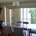 Rent 2 bedroom apartment in Hancock Park