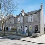 Rent 3 bedroom flat in Aberdeen