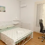 Rent 4 bedroom apartment in Athens