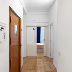 Rent a room of 132 m² in Madrid