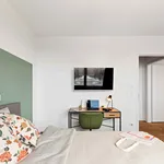 Rent a room of 97 m² in Munich