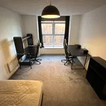 Rent 3 bedroom flat in North West England