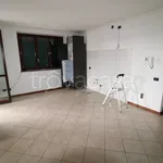 Affitto 3 camera appartamento di 82 m² in Albiate