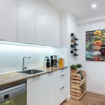 Rent 4 bedroom apartment of 60 m² in Barcelona