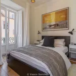 Rent 3 bedroom apartment of 86 m² in lisbon