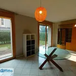 Affitto 3 camera appartamento di 85 m² in Cernusco sul Naviglio