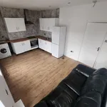 Rent 2 bedroom flat in Wales