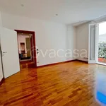 Rent 4 bedroom apartment of 100 m² in Bologna