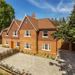 Rent 5 bedroom house in South East England