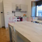 Rent 4 bedroom house of 100 m² in Venafro