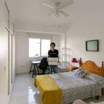 Rent a room of 95 m² in granada