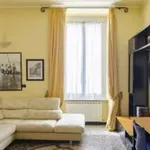 Rent 3 bedroom apartment in genoa