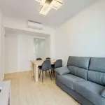 Rent 3 bedroom apartment of 77 m² in barcelona