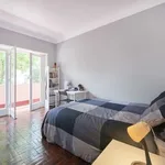 Rent a room in lisbon