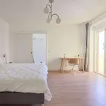 Rent a room in lisbon