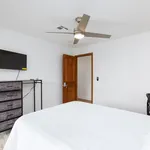 Rent 1 bedroom apartment in UNLV