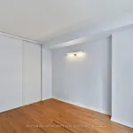 1 bedroom apartment of 904 sq. ft in Old Toronto