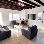 Alquilo 6 dormitorio casa de 1450 m² en Calp