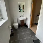 Rent 5 bedroom flat in Yorkshire And The Humber