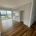 Rent 1 bedroom apartment in Footscray