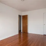 Rent 2 bedroom apartment of 2200 m² in NY