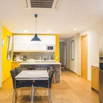 Rent a room of 220 m² in madrid