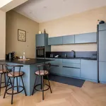 Appartement de 830 m² avec 3 chambre(s) en location à Lyon