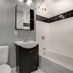 Appartement de 613 m² avec 1 chambre(s) en location à Old Toronto