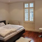 Miete 2 Schlafzimmer wohnung von 1421 m² in Stuttgart