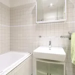 Pronajměte si 3 ložnic/e byt o rozloze 113 m² v Prague