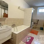 Pronajměte si 3 ložnic/e byt o rozloze 80 m² v Prague