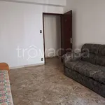 Rent 5 bedroom apartment of 80 m² in Messina