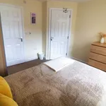 Rent 5 bedroom house in Yorkshire And The Humber