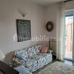 Rent 4 bedroom apartment of 100 m² in Genoa