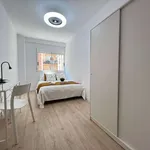 Rent a room of 130 m² in valencia