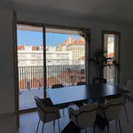 Appartement de 135 m² avec 5 chambre(s) en location à Lyon