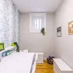 Rent a room in lisbon