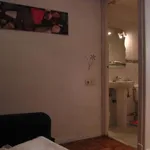 Alquilo 1 dormitorio casa de 25 m² en Madrid']