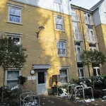 Rent 3 bedroom flat in South East England