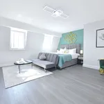 Rent 4 bedroom apartment of 660 m² in London