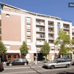 Rent 1 bedroom apartment of 31 m² in Évry-Courcouronnes