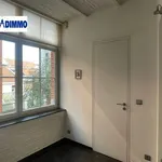 Appartement de 271 m² avec 2 chambre(s) en location à BRUXELLES