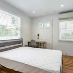 Rent 3 bedroom student apartment in Los Angeles