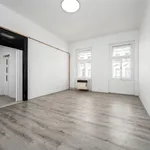 Rent 3 bedroom apartment of 91 m² in Capital City of Prague