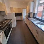 Rent 6 bedroom house in West Midlands